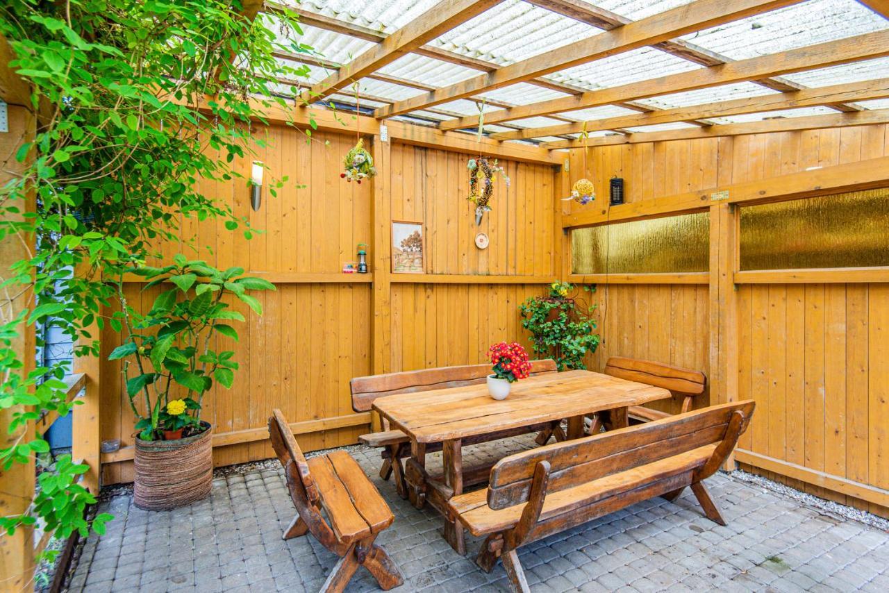 Hotel Po Juros Banga Palanga Exterior foto